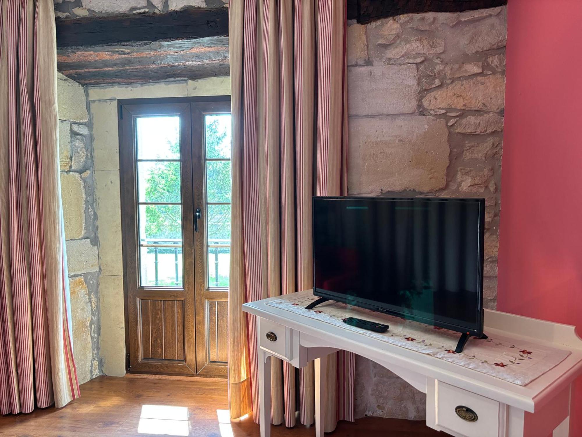 Hotel Casona Los Caballeros Сантільяна-дель-Мар Екстер'єр фото