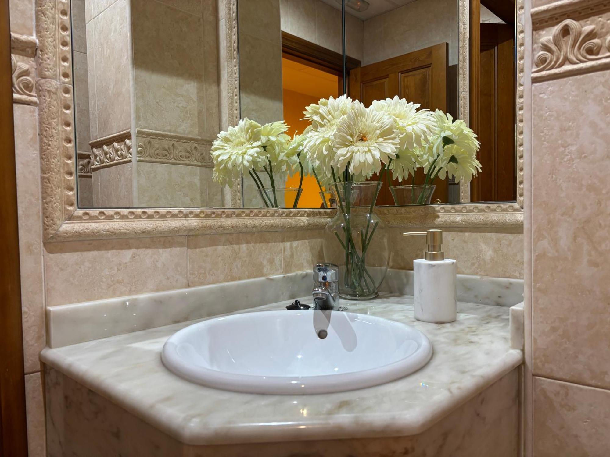 Hotel Casona Los Caballeros Сантільяна-дель-Мар Екстер'єр фото